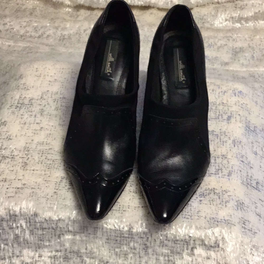 Willi Smith leather black pumps size 8 1/2